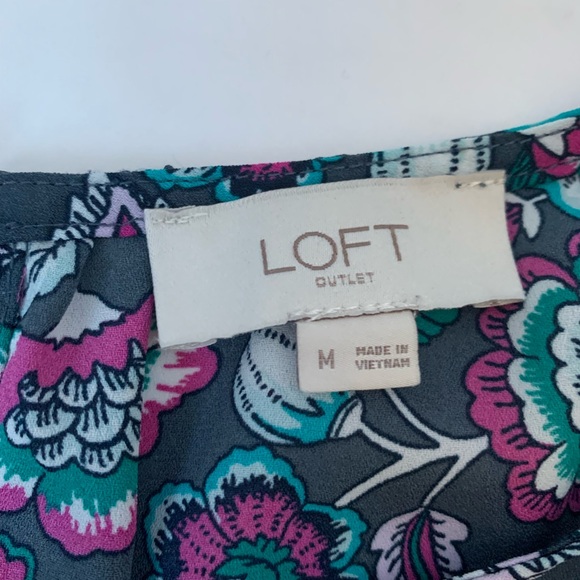 Women’s LOFT OUTLET Blouse Medium - Picture 4 of 8